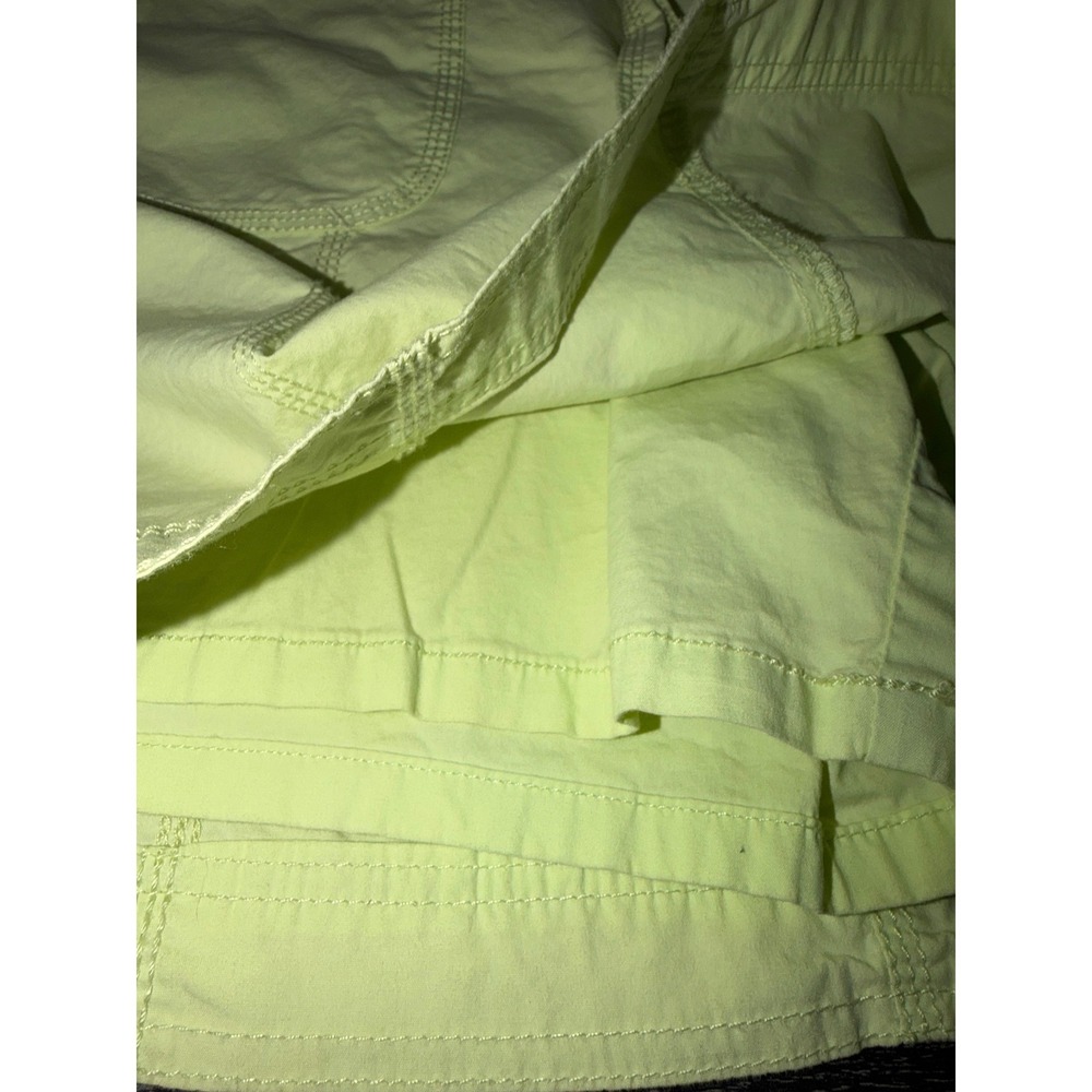 St. Johns Bay Womens Stretch Cargo Skort Size 14 Lime Green Cotton Utility Mini - Picture 2 of 5